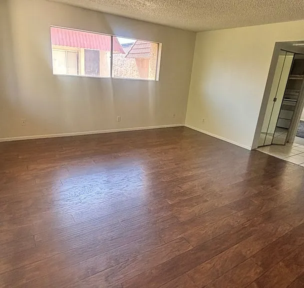 700 W University Dr — Photo 8