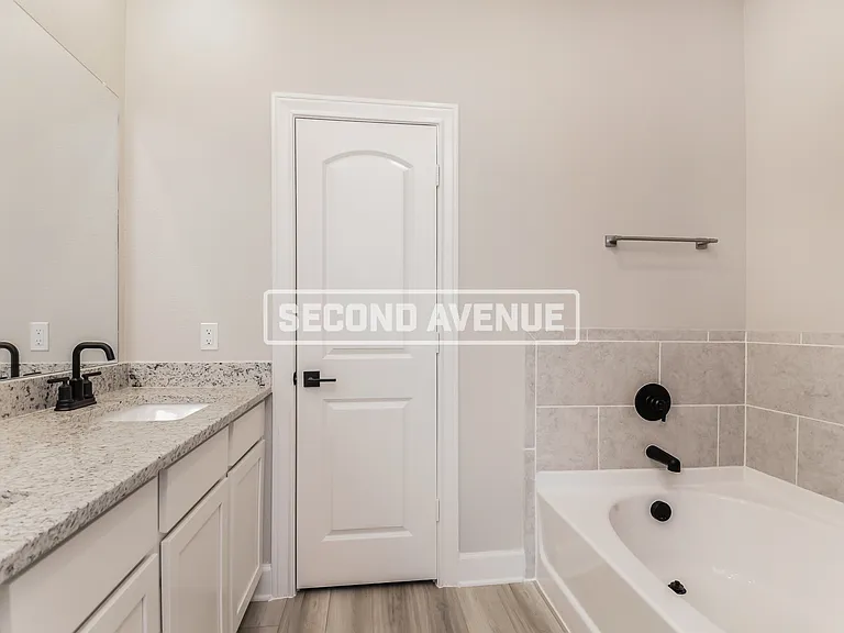 809 Jackel Dr — Photo 11