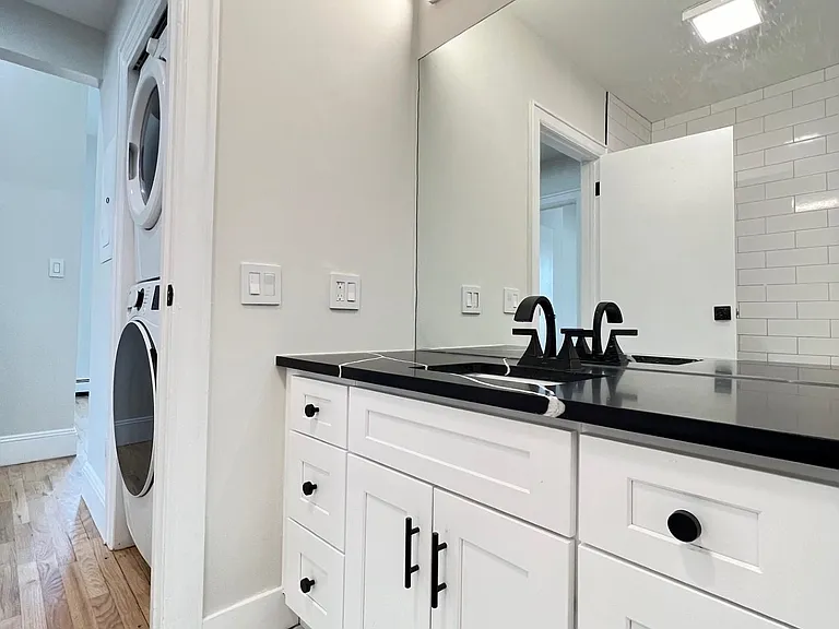 48 Bright St #4 — Photo 19