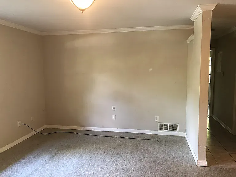 3 bed, 1250 sqft, $1,825 — Photo 3