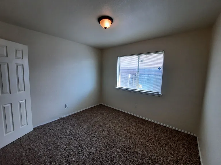 1016 Glenhaven Dr — Photo 25
