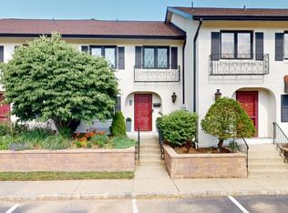 6C Dorado Dr, Morristown, NJ 07960