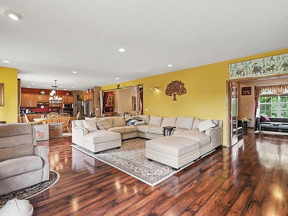 3rd image of 6452 Pheasant Hills Dr