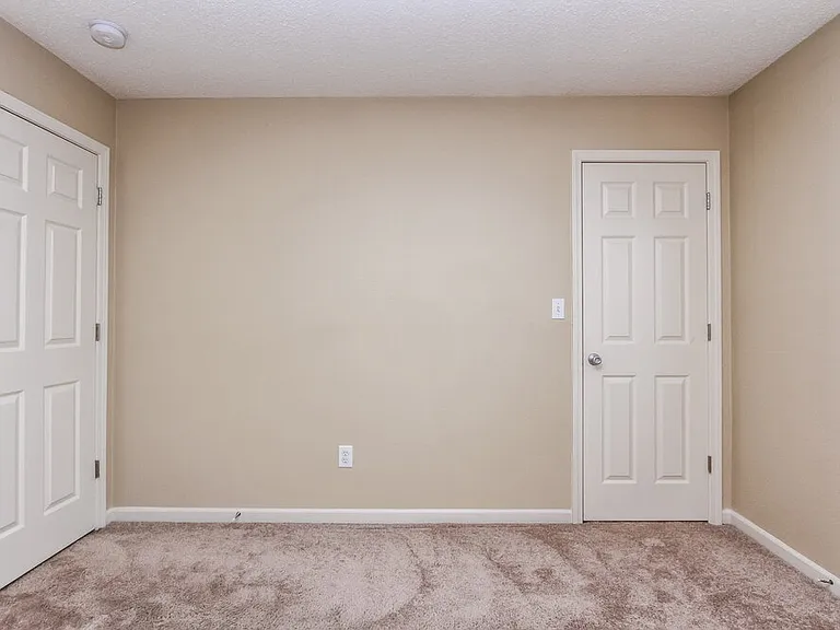 15281 Ten Point Dr — Photo 14