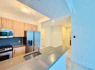 229 W 60th St APT 5J, New York, NY 10023