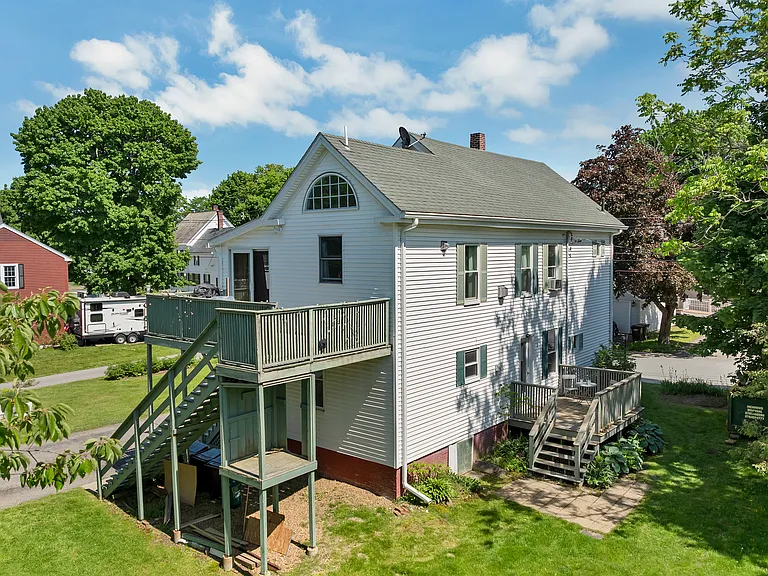 23 Chester St #1 — Photo 4
