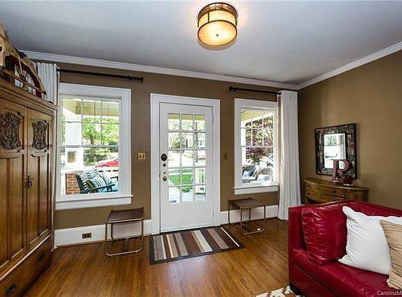3rd image of 2101 Dartmouth Pl