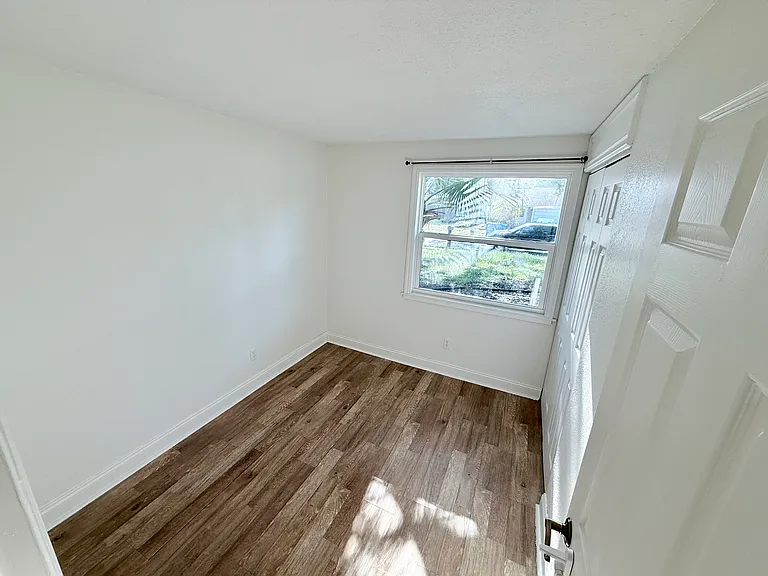 3042 Hanna Ct — Photo 8