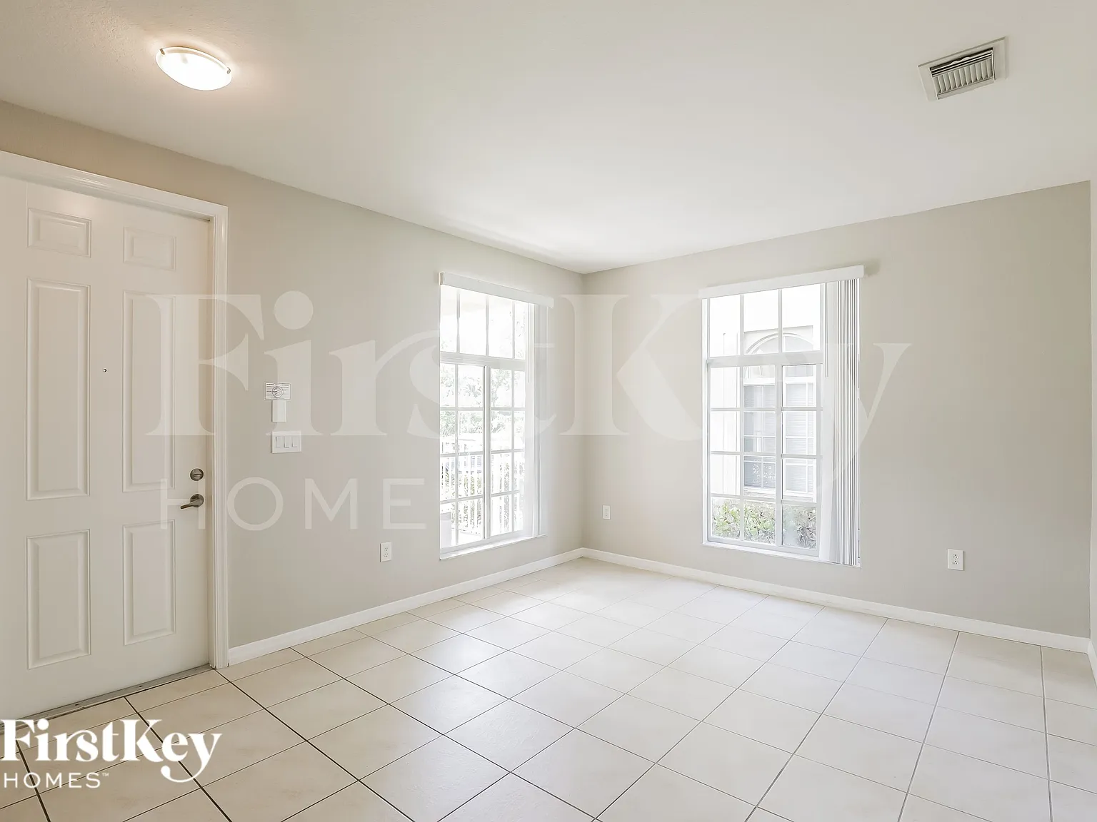 4 bed, 3.0 bath, 2658 sqft, $3,465 — Photo 2
