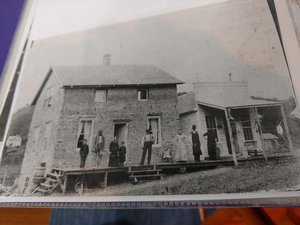 2nd image of N2037 Spring St