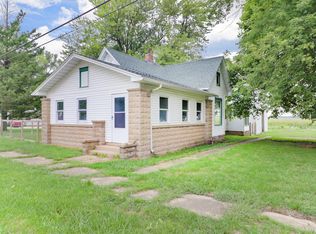807 W State Route 122, Hopedale, IL 61747