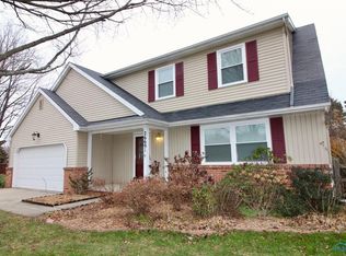 26691 Foxton Ct, Perrysburg, OH 43551
