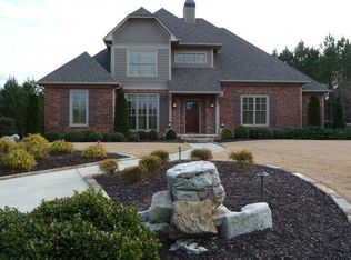 1066 Dunsmore Dr, Chelsea, AL 35043