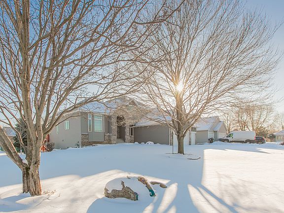 3rd image of 13681 Hematite Cir NW