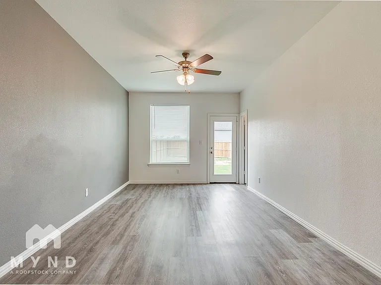 3234 Cherry Ln — Photo 6