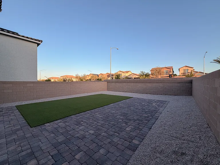 8143 Desert Cassia Ave — Photo 30