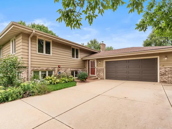 410 Blue View Drive, Mount Horeb, WI 53572