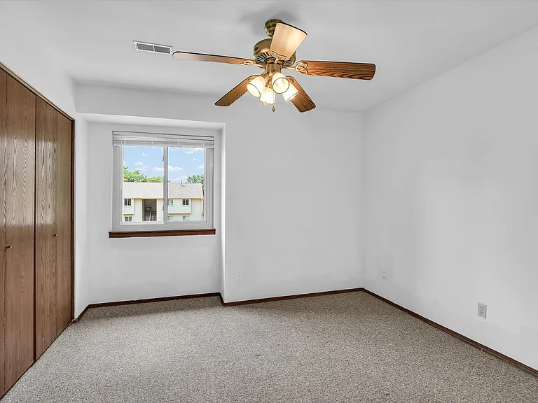 1617 Lyndhurst Dr #F — Photo 6