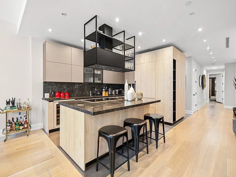 46 W 21st St #4 — Photo 13