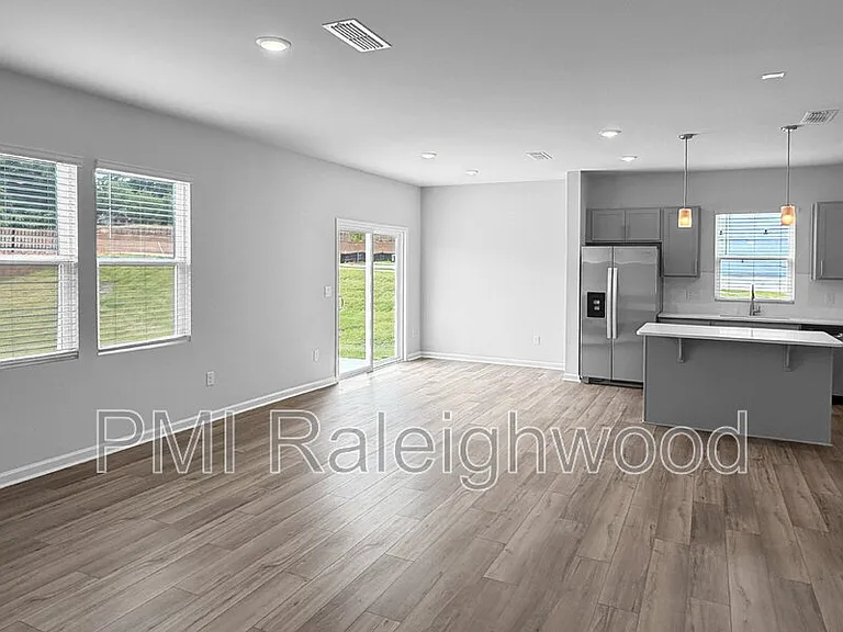 600 Westford Dr #96 — Photo 14