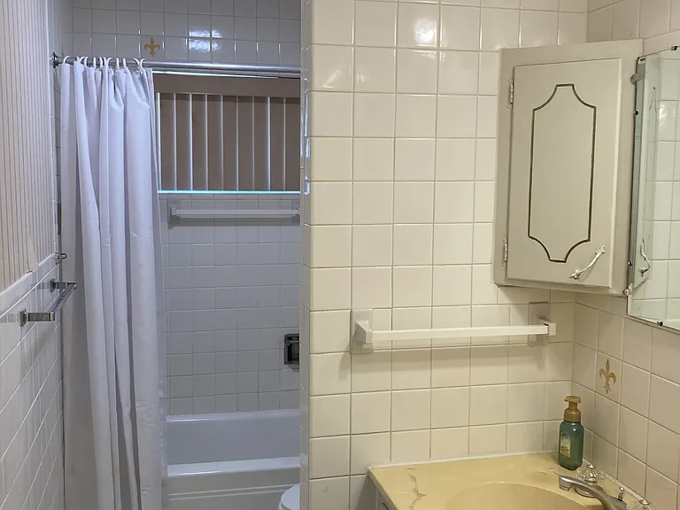 927 Skyline Dr — Photo 21