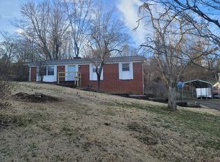125 Westwood Dr, Clinton, TN 37716