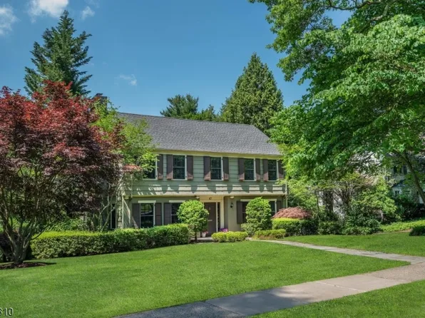 47 Beekman Rd, Summit City, NJ 07901