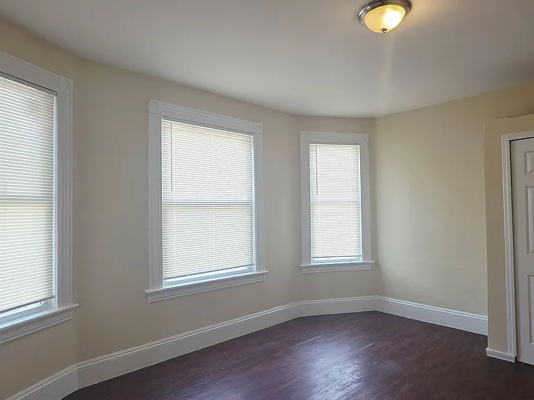 273 Brooks St — Photo 27