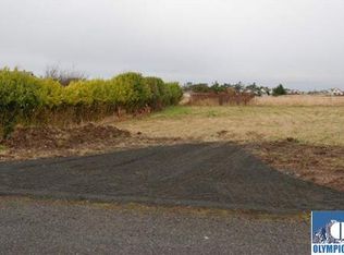 1290 Thornton Dr, Sequim, WA 98382