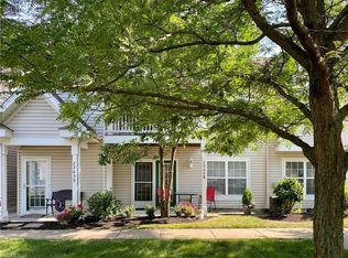 22628 Lenox Dr #714, Fairview Park, OH 44126