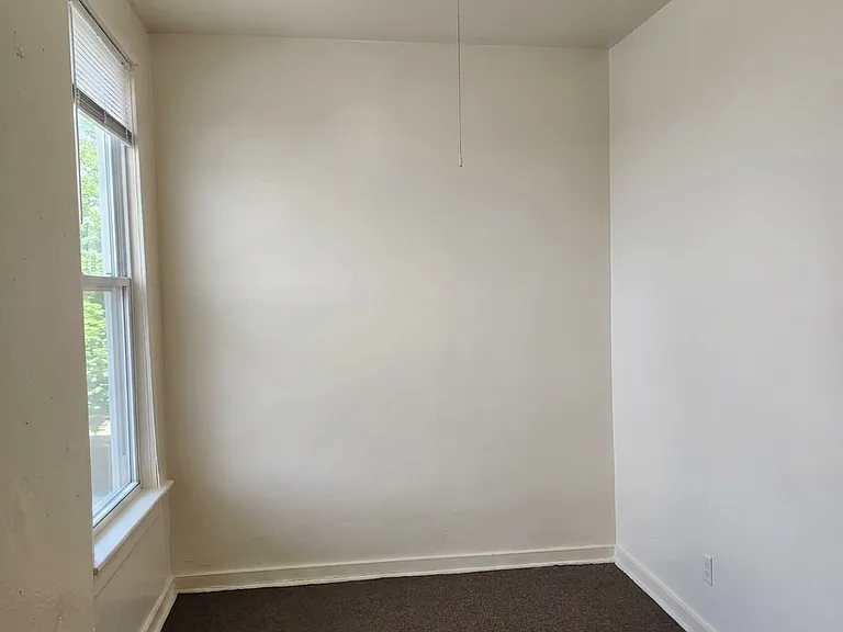 6527 S Kimbark Ave #4R — Photo 10