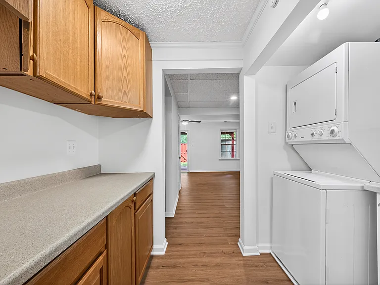 14546 Bisbee Ct — Photo 25