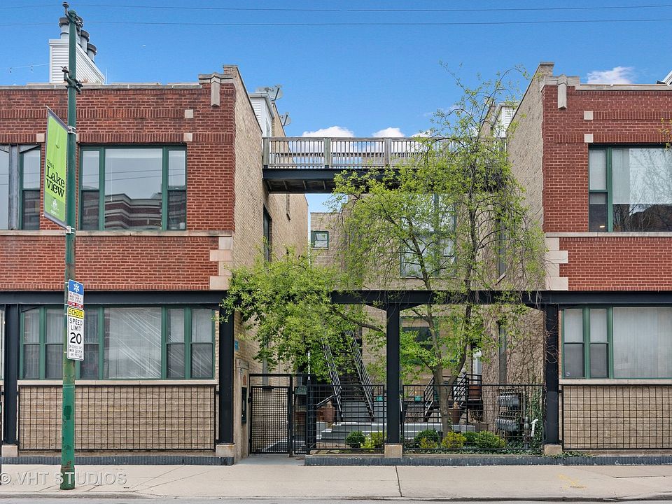 1st image of 2943 N Lincoln Ave APT 203