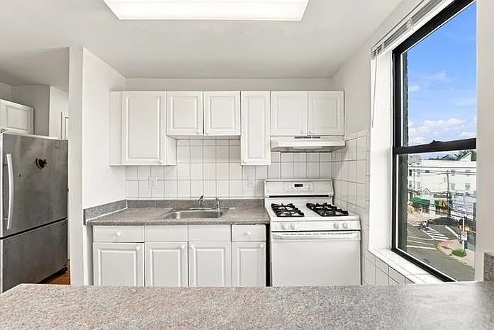 Hudson Terrace Condo A. — Photo 4
