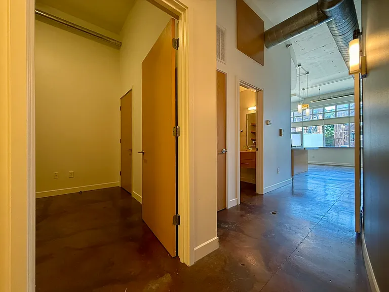Central Park Lofts — Photo 24