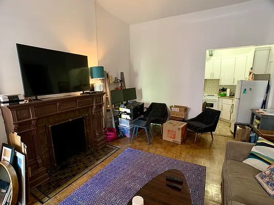 Rented by Building Equity Real Estate LLC | media 11