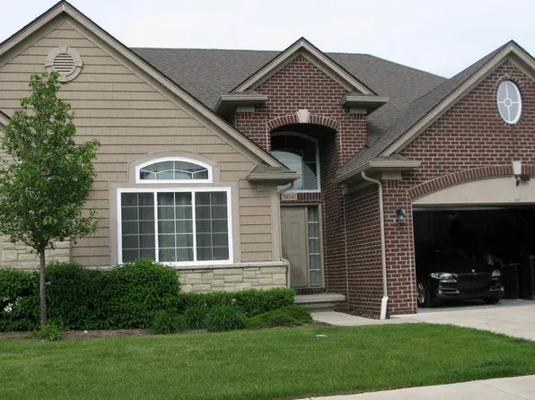 30547 Berghway Trl, Warren, MI 48092