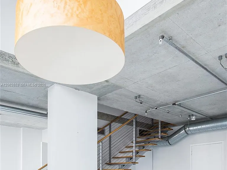 690 SW 1st Ct #Penthouse I20 — Photo 2