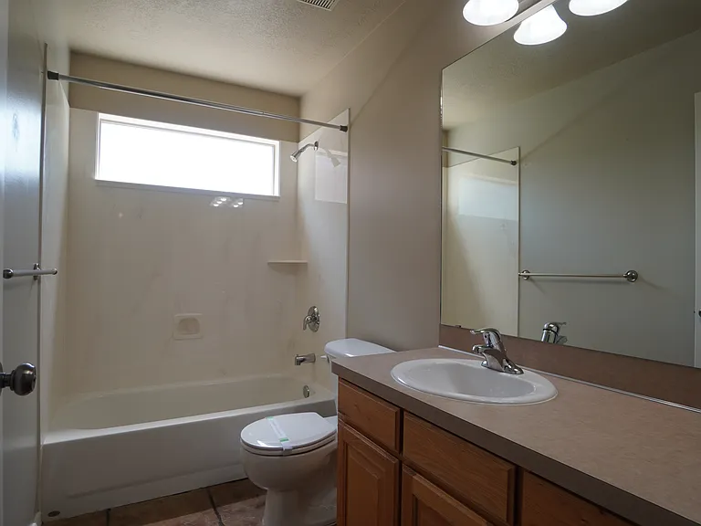 4161 Liberty Ave — Photo 7
