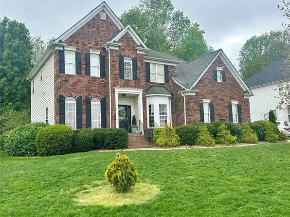 194 Castles Gate Dr, Mooresville, NC 28117