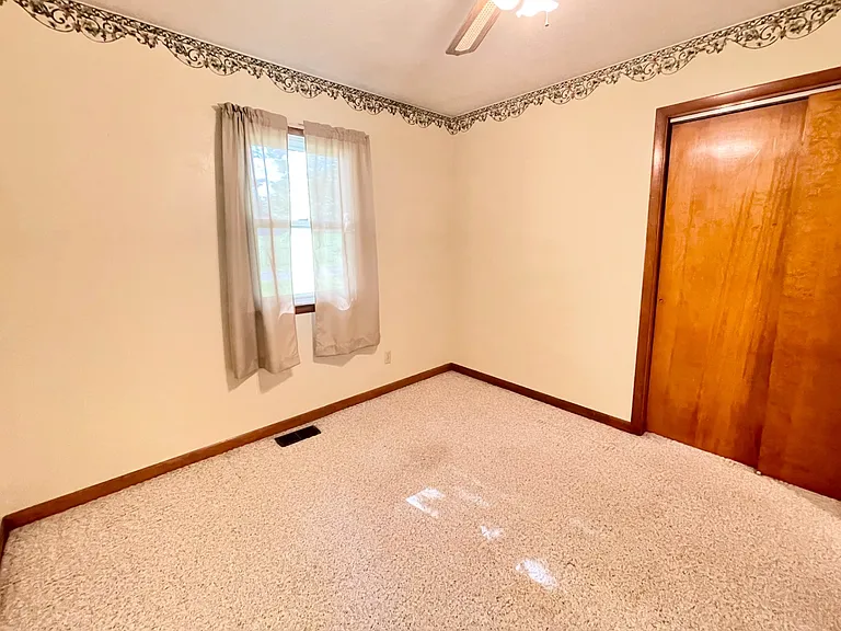 9450 Singleton Rd — Photo 18