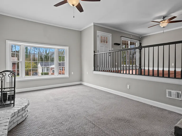 2465 Spring Dr SE — Photo 21