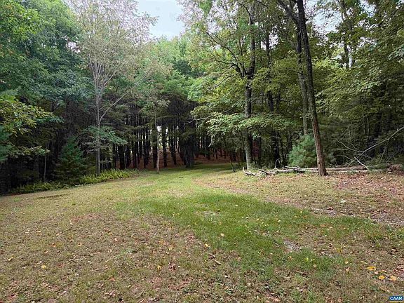 4th image of 17 Wilson Dr