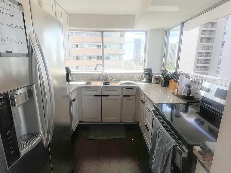 439 Keoniana St #1105 — Photo 9