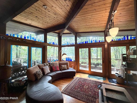2nd image of 112 Highland Ln