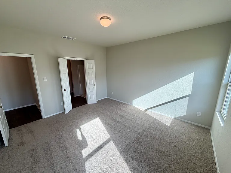117 Rocky View Ln — Photo 8