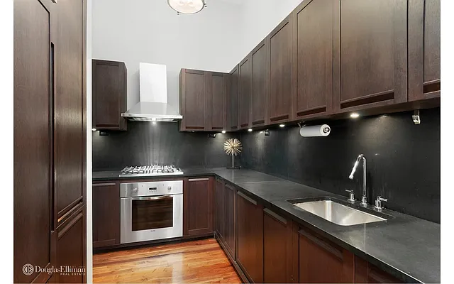 Sold by Douglas Elliman | media 16