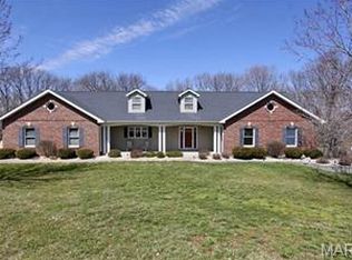 3811 Blue Meadow Ct, Defiance, MO