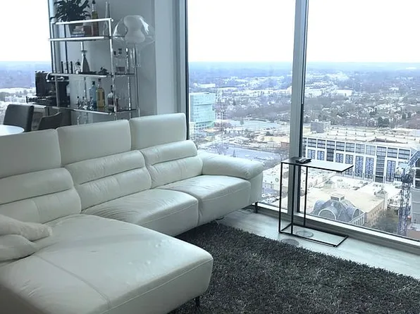 210 Church St Unit 2715, Charlotte, NC 28202