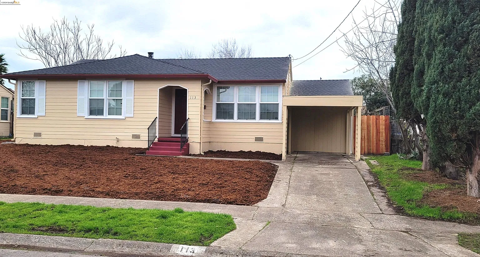 113 Atherton Ave photo 1